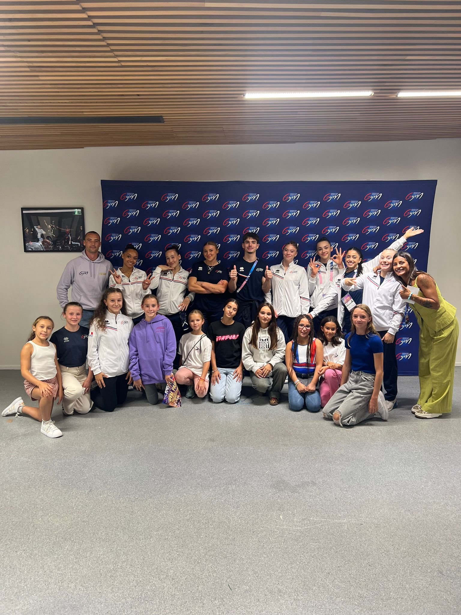 Nos gagnantes accompagnées de l'équipe de France 🇫🇷